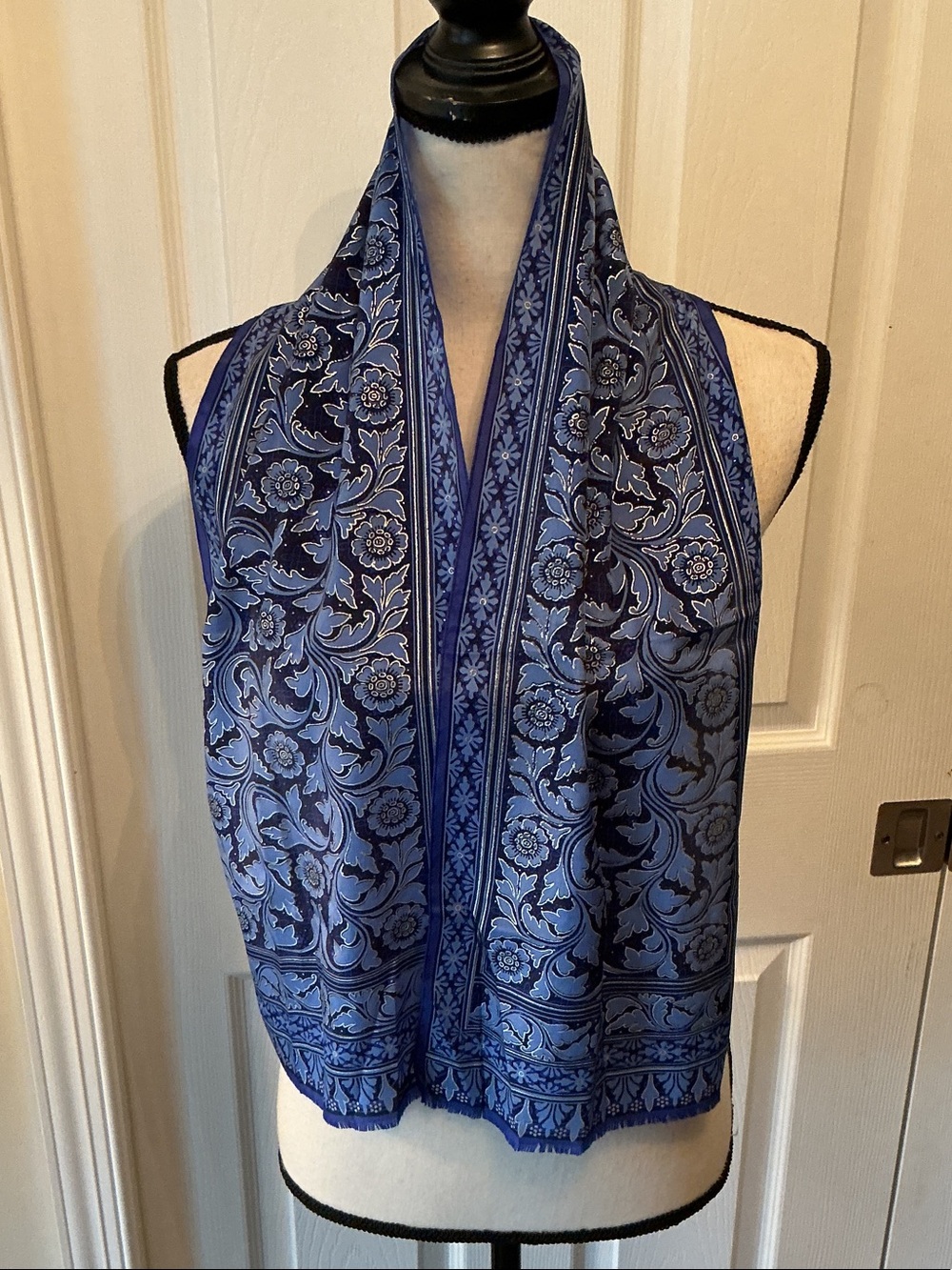 Oscar de la Renta Blue Floral Silk Scarf